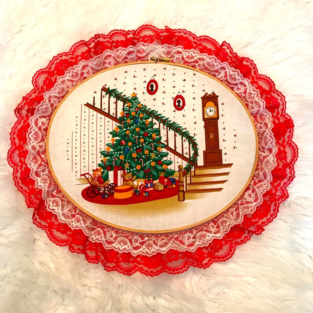 Vintage holiday Christmas tree scene in an oval wooden embroidery loom ruffle